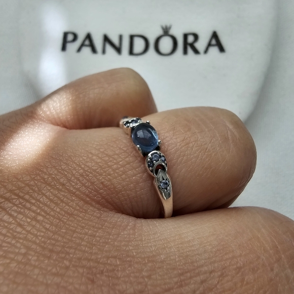 Ring - Picture 3 of 5